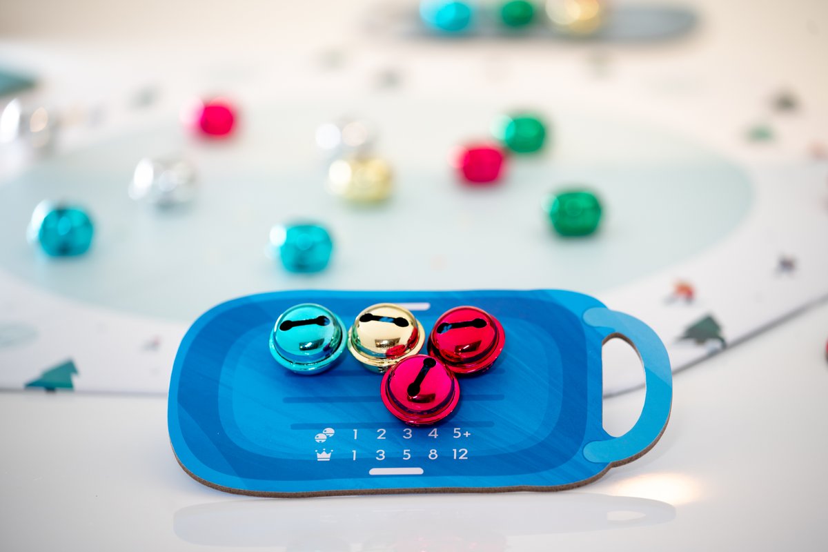 ◆スノープ◆

大きな氷の上に
綺麗な鈴の音が鳴り響く

2-6人 / 30分 / SzpiLAB
SNOWP