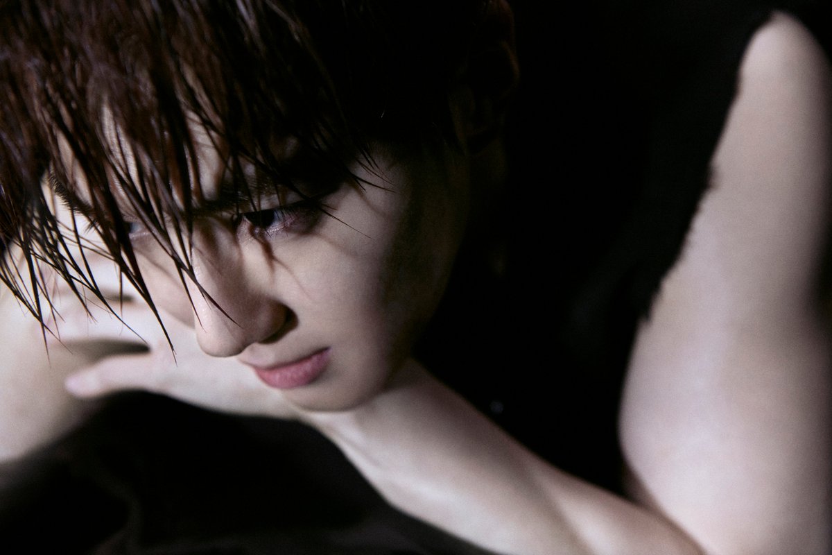 weareoneEXO's tweet image. Teaser Image - Cube 03

EXO 엑소 The 8th Album 【REVERXE】
➫ 2026.01.19 6PM (KST)

💿Pre-order
EXO.lnk.to/REVERXE

#EXO #엑소 #weareoneEXO
#REVERXE