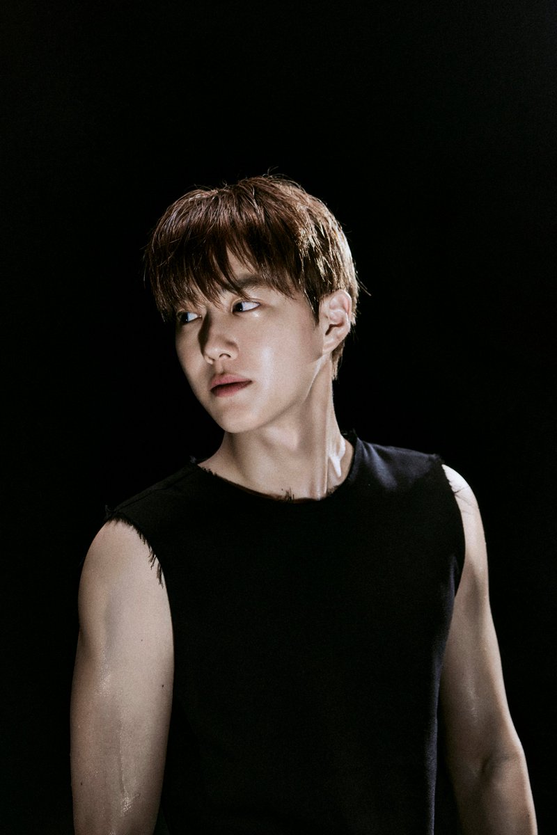 weareoneEXO's tweet image. Teaser Image - Cube 03

EXO 엑소 The 8th Album 【REVERXE】
➫ 2026.01.19 6PM (KST)

💿Pre-order
EXO.lnk.to/REVERXE

#EXO #엑소 #weareoneEXO
#REVERXE