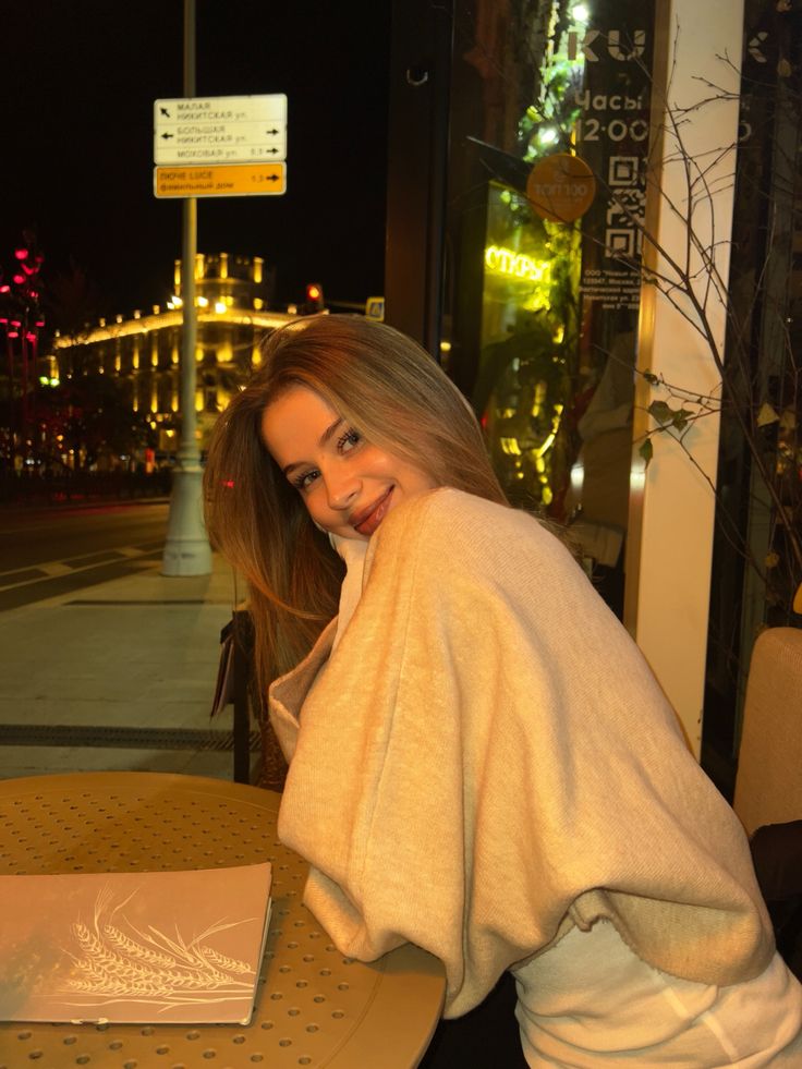 Let go of today’s burdens, your dreams await you.✨🩷

🅶🅾🅾🅳 🅽🅸🅶🅷🆃