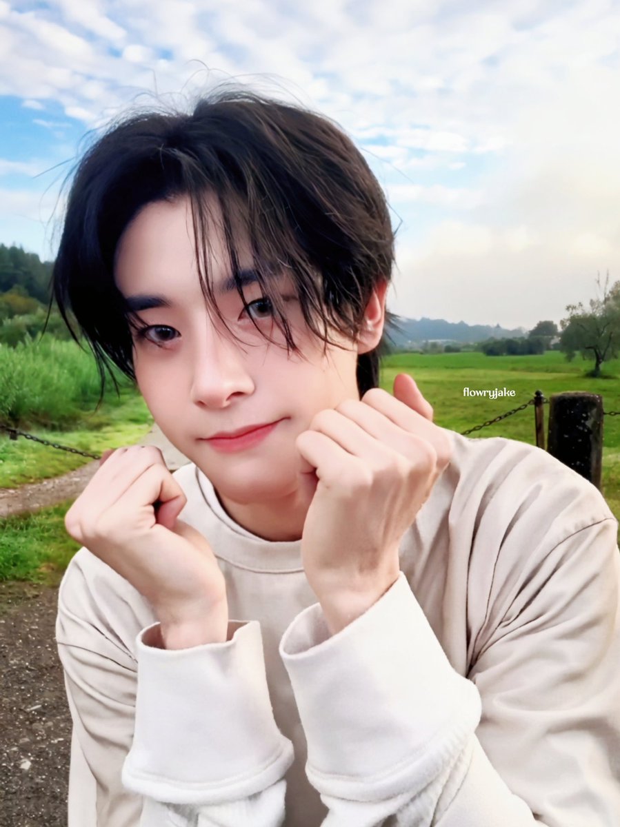 flowryjake's tweet image. #JAKE #제이크 🍞🤏🏻