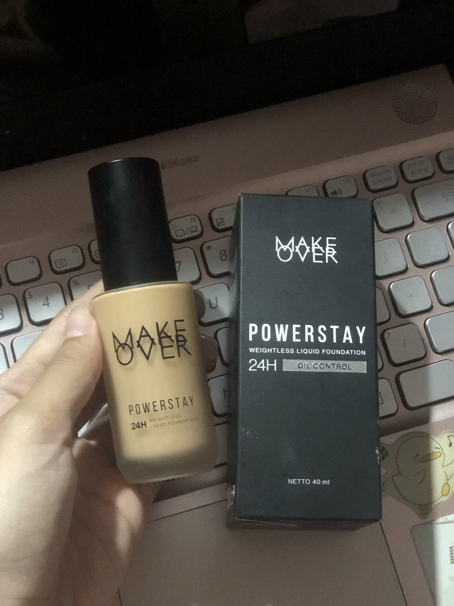 nayaimups's tweet photo. WTS makeover powerstay weightless liquid foundation shade W42 - warm sand. 

dijual karna salah shade
only 100k (harga beli 170k) 
EXP 2028

#wts https://t.co/4geECo1KQ4