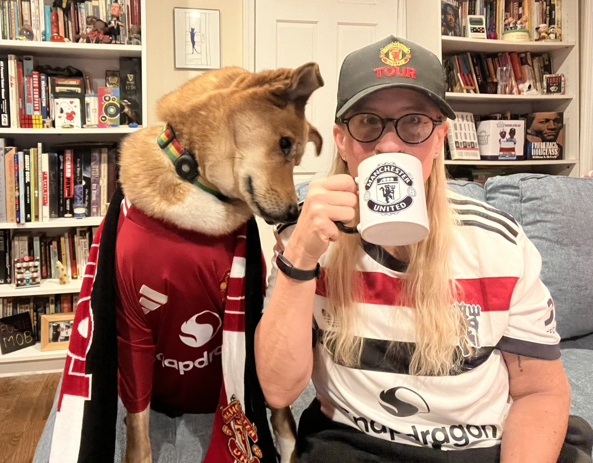 ragamfn's tweet photo. Glory Glory Man United! Let’s get Leeds! That boy needs a cut!! #MYPLMORNING #GGMU #MANUTD #MANCHESTERISRED #MUFC #MUFCFANS #MUFCATL @PREMIERLEAGUE #nbcsportssoccer #PremierLeague @thebrewhousecafe @atlantareddevils #usanetwork https://t.co/kwd7UVTsfF