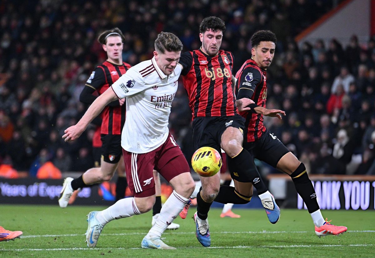 stevek9KS1TV's tweet image. If Arsenal supporters,  or rival fans ,are unable to recognise what Viktor Gyökeres offers as a starting number nine for this team, then they are fundamentally misunderstanding both the player and the tactical demands of Arsenal’s system.

Gyökeres brings qualities that Arsenal…