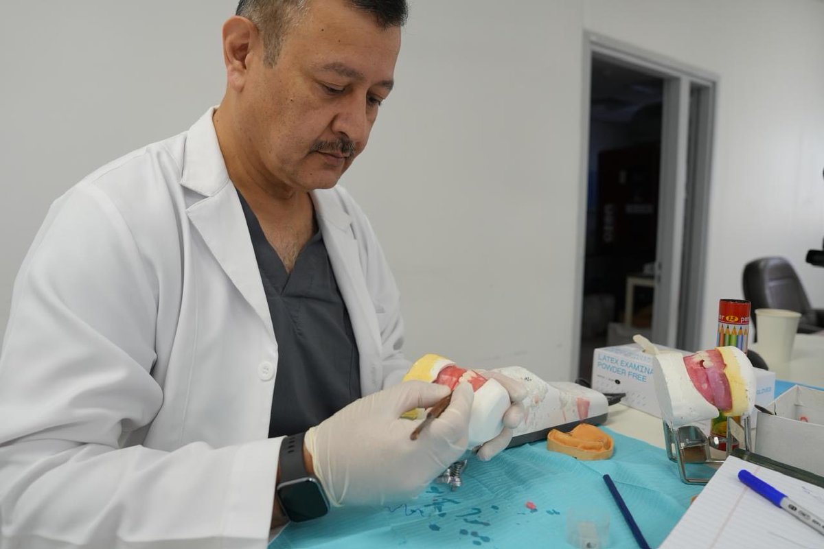 خدمات طب الأسنان tweet media