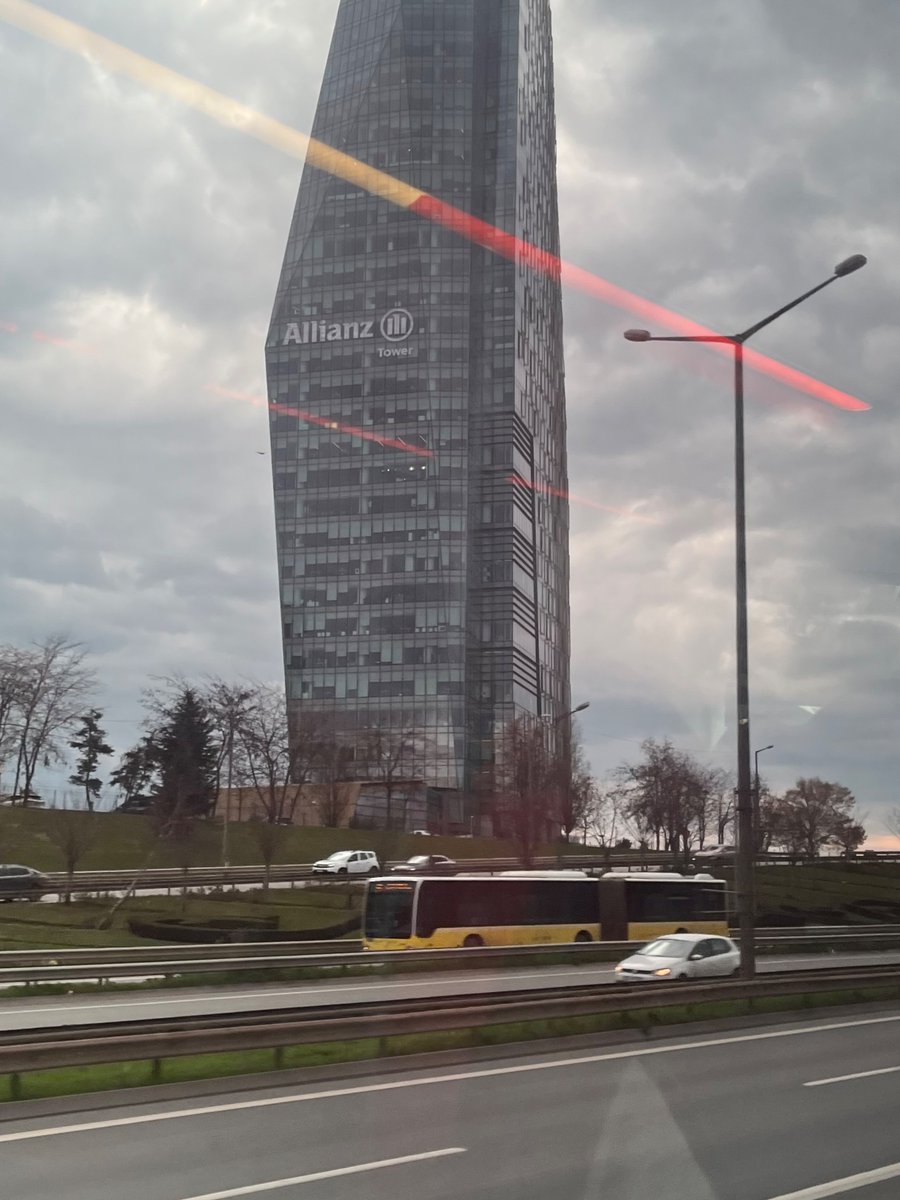 yıkılası ataşehir nasıl da frankfurt’a benziyor