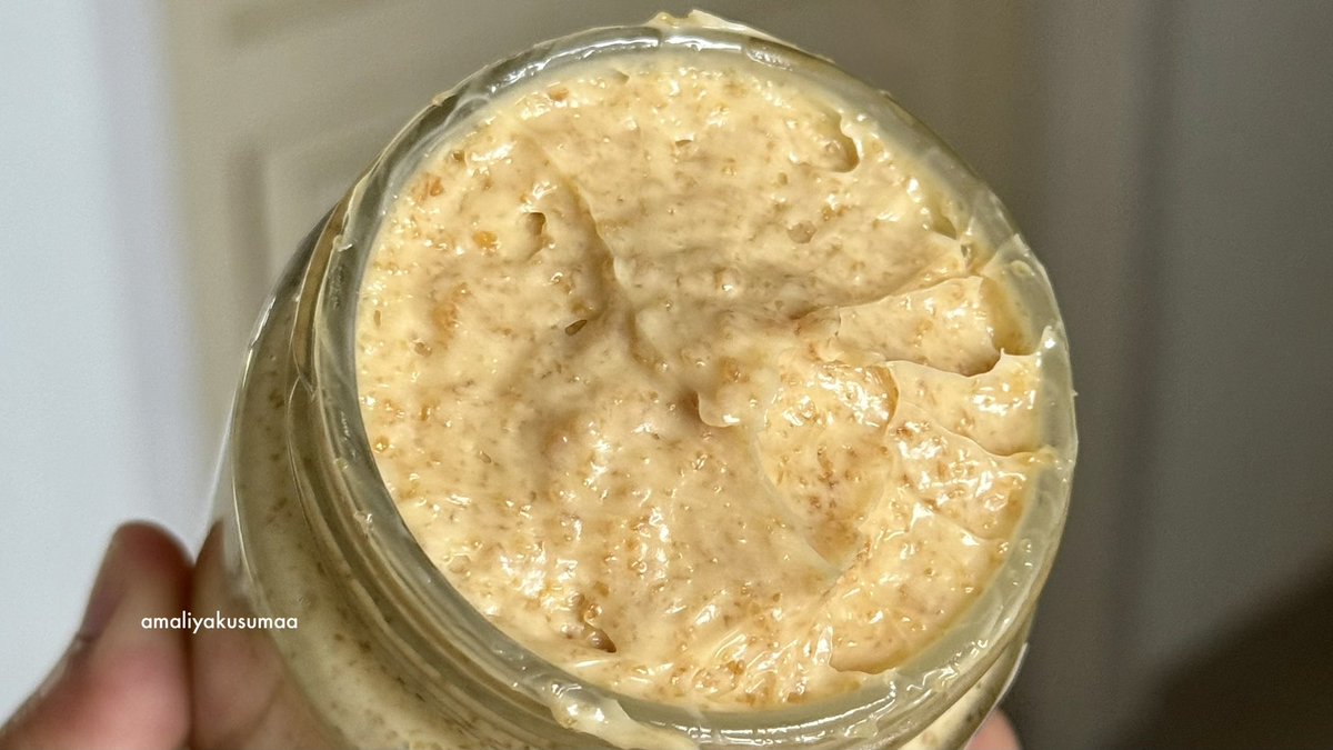 amaliyakusumaa's tweet image. BIG THANKS TO GARLIC BUTTER.... now, i can cook anything. just use this and the food will be delicious pol++, trust me💯👌🏻