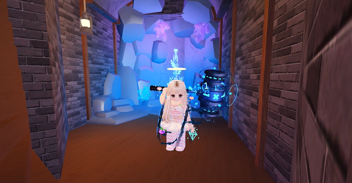 lladyfleur's tweet image. login x cuma untuk nunjukin kalau aku udah ketemu diamond rod. pas iseng pencet claim, katanya ga bisa karena belum selesai misi diamond researcher. jadi, kemungkinan ga ada tuh misi lanjutan buat dapetin rod-nya.

(bersama manusia bebek yang ngajarin caranya)