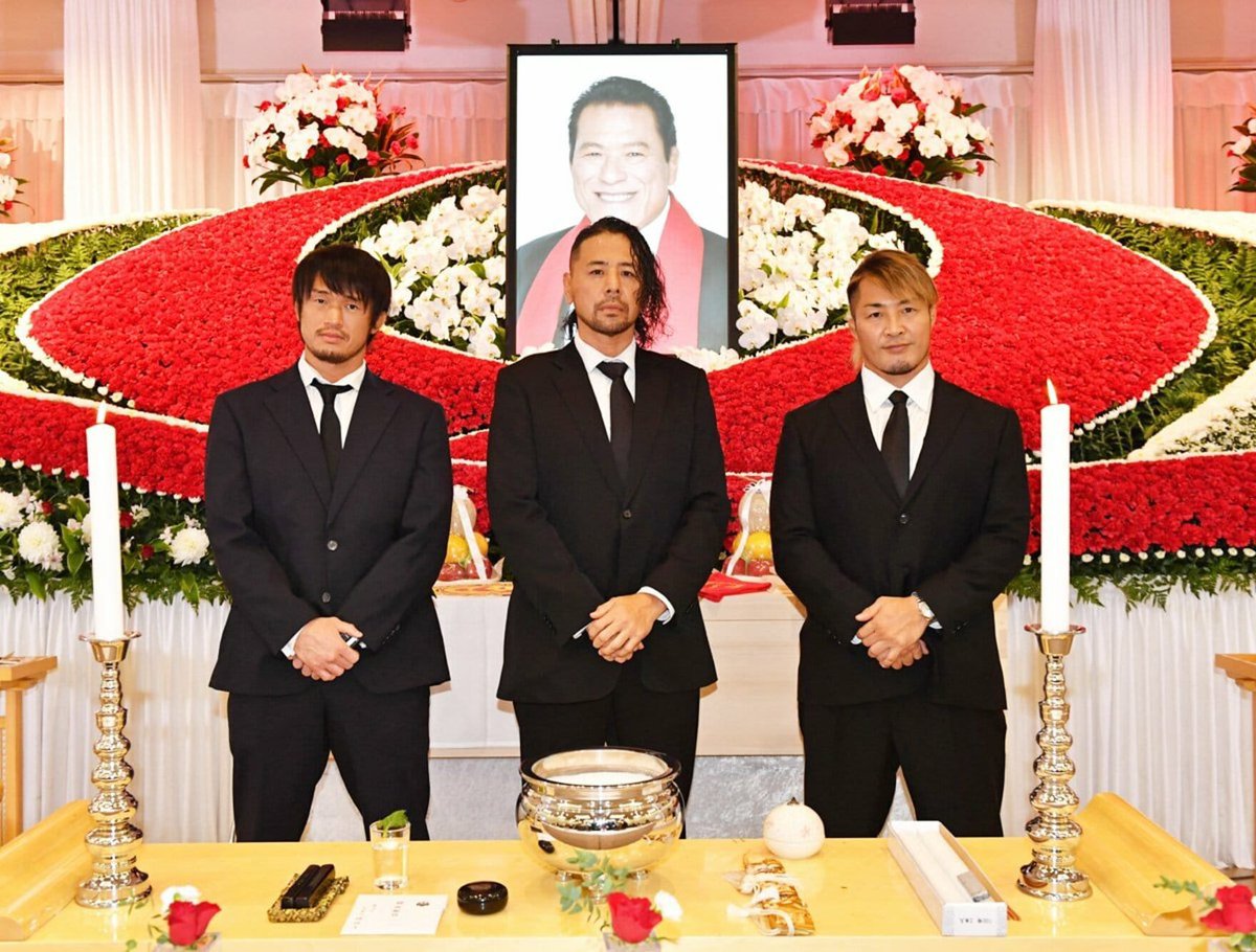 FelipeOfTheYear's tweet image. Katsuyori Shibata.
Shinsuke Nakamura.
Hiroshi Tanahashi.

The New Three Musketeers, forever. ❤️#njwk20 #ThankYouAce