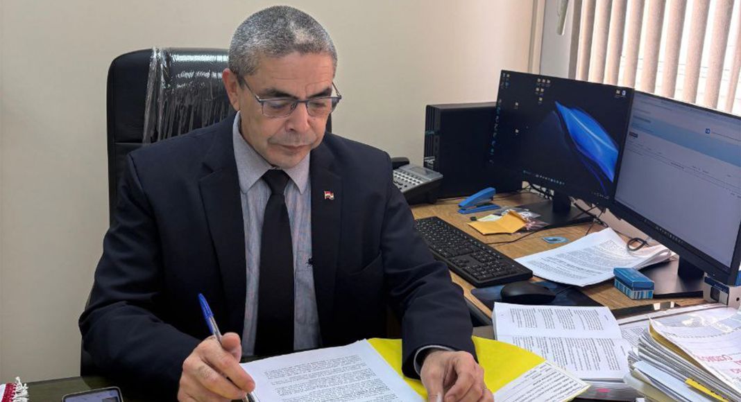 🔴 PROCESOS

➡️ Éxito de la nueva ley penitenciaria exige controles y funcionarios íntegros, aseguran

➡️ El camarista especializado en crimen organizado, doctor Paublino Escobar, analizó los alcances de la recientemente promulgada Ley N.º 7621/2025, y advirtió que su correcta