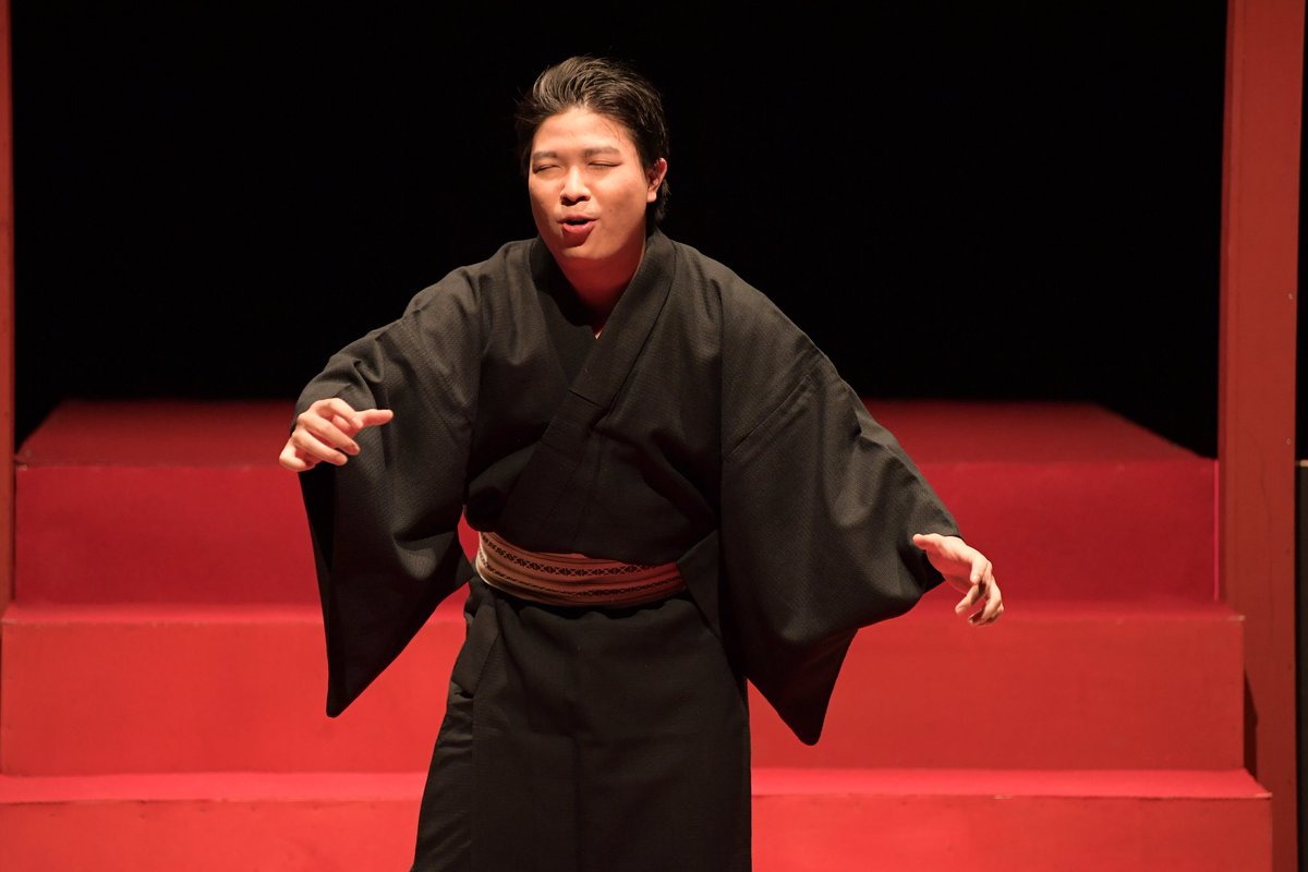 年末年始は少々忙しく、ここに「糸地獄」終演のご挨拶と新年のご挨拶をさせていただきます。昨年お世話になった方々、今年もよろしくお願いします。

そしえ本日で私、ついに齢20を迎えました。早いものであり大きな期待と危機感を抱いております。

酒と煙草と賭け事には気をつけて過ごします。多分。
