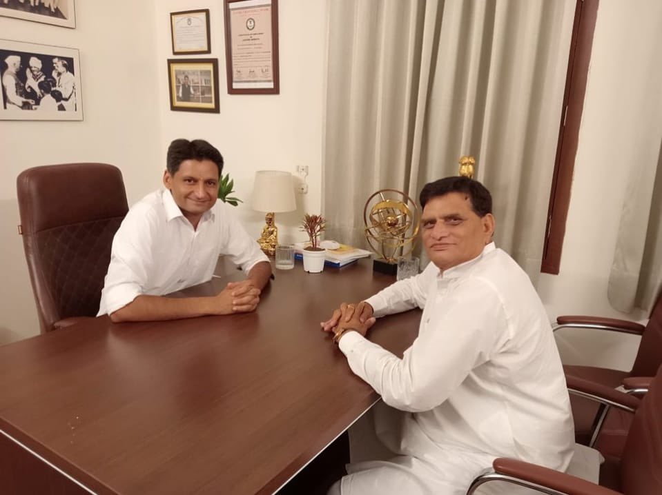 हरियाणा की बुलंद आवाज, 5 बार के सांसद आदरणीय श्री दीपेंद्र सिंह हुड्डा जी को जन्मदिवस की हार्दिक शुभकामनाएं।आपके उत्तम स्वास्थ्य व दीर्घायु की कामना करता हूँ।

<a href="/DeependerSHooda/">Deepender Singh Hooda</a>