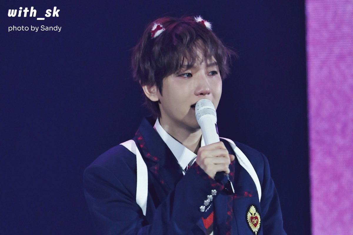 260104 Reverie [dot]D3 
울지마😭
#백현 #BAEKHYUN #ベッキョン
<a href="/B_hundred_Hyun/">Baekhyun_EXO</a>
