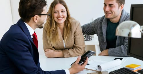 FCom06's tweet photo. Avis prêt immobilier Banque Postale : que pensent les clients ?
https://t.co/A5wGfig1B0 https://t.co/qOXc3WnGfm