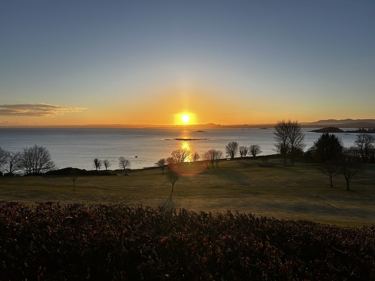 Mark Grossett tweet media