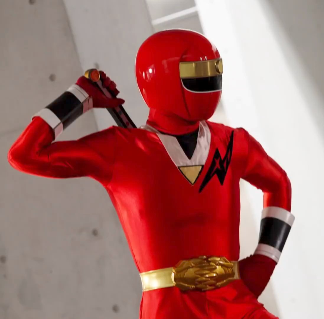 あと、ニンジャレッドの二の腕もいいね👍