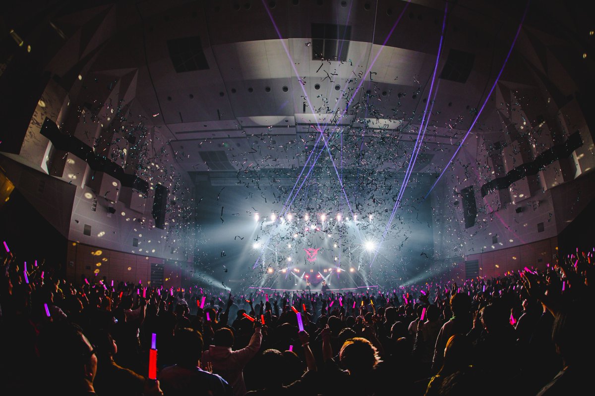 SiL_official_jp's tweet image. 【Live】
#シーレジェライブ2026 大阪公演
ご来場ありがとうございました！

会場も一体となってパーフェクトなライブになりました✨️

さらに、東京公演は配信が決定🔭
来週も一緒に盛り上がっていきましょう！

▼ライブ特設サイト
she-is-legend.com/wtps/

#シーレジェ #ヘブバン