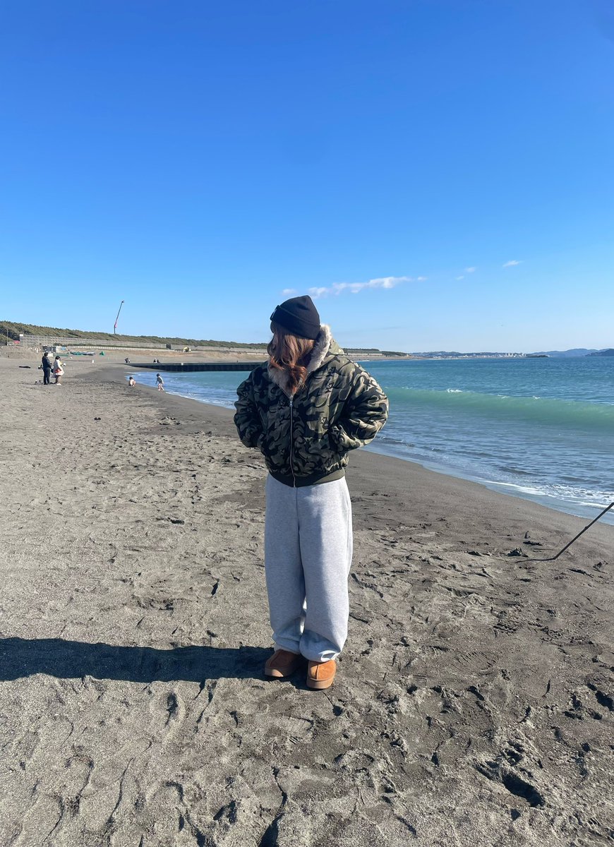 m__12_09's tweet photo. happy new year！
年越しは湘南で過ごしたよ！

日の出を見るはずが、睡魔に負けて見れなかった笑

 #日常垢
 #日常垢さんと繋がりたい
 #日常垢さんとつながりたい https://t.co/HldQFFQvpr