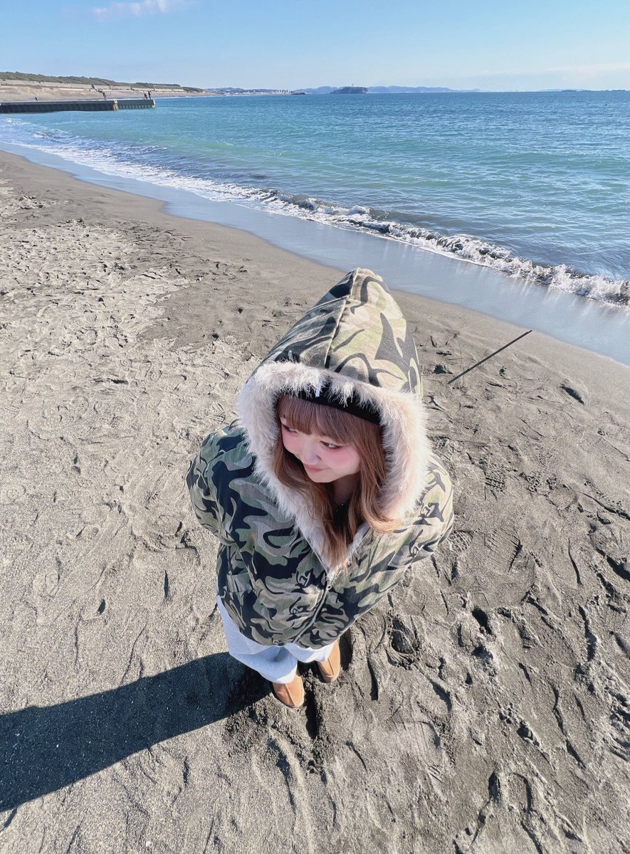 m__12_09's tweet photo. happy new year！
年越しは湘南で過ごしたよ！

日の出を見るはずが、睡魔に負けて見れなかった笑

 #日常垢
 #日常垢さんと繋がりたい
 #日常垢さんとつながりたい https://t.co/HldQFFQvpr