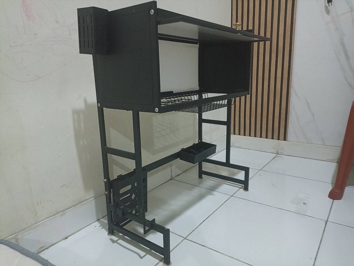 nuubabes's tweet photo. guys WTS rak dan meja murah aja

rak (hitam) 250k
meja (putih) 200k

#wts https://t.co/wzeoAK3IHi