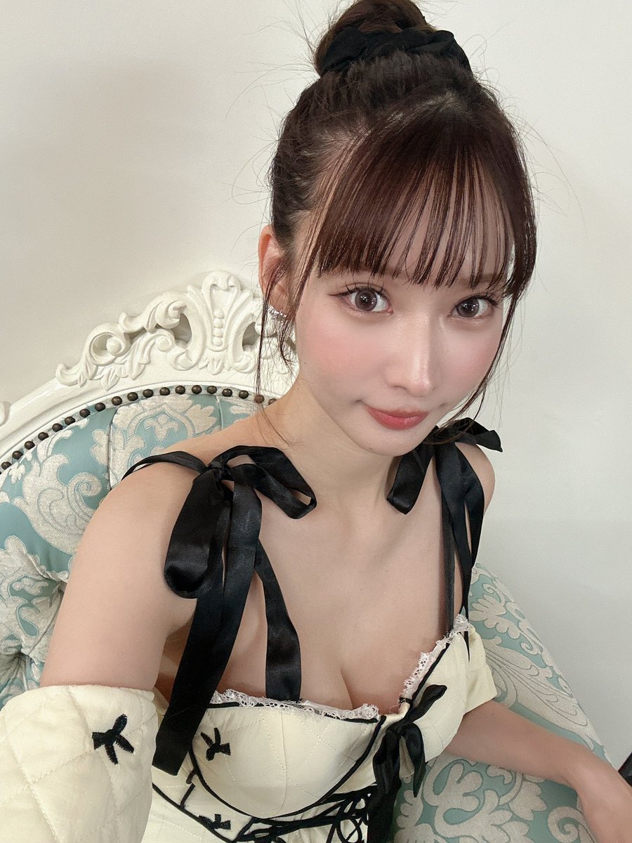 リモチェキありがとう～！

ほんとに声がカスカスで
ごめんねぇ🥲😭

けど、すごい良いのが撮れたから
届くの楽しみにしててねー！🫶🏻

またリモチェキ開催時は
お知らせします🔔♡♡