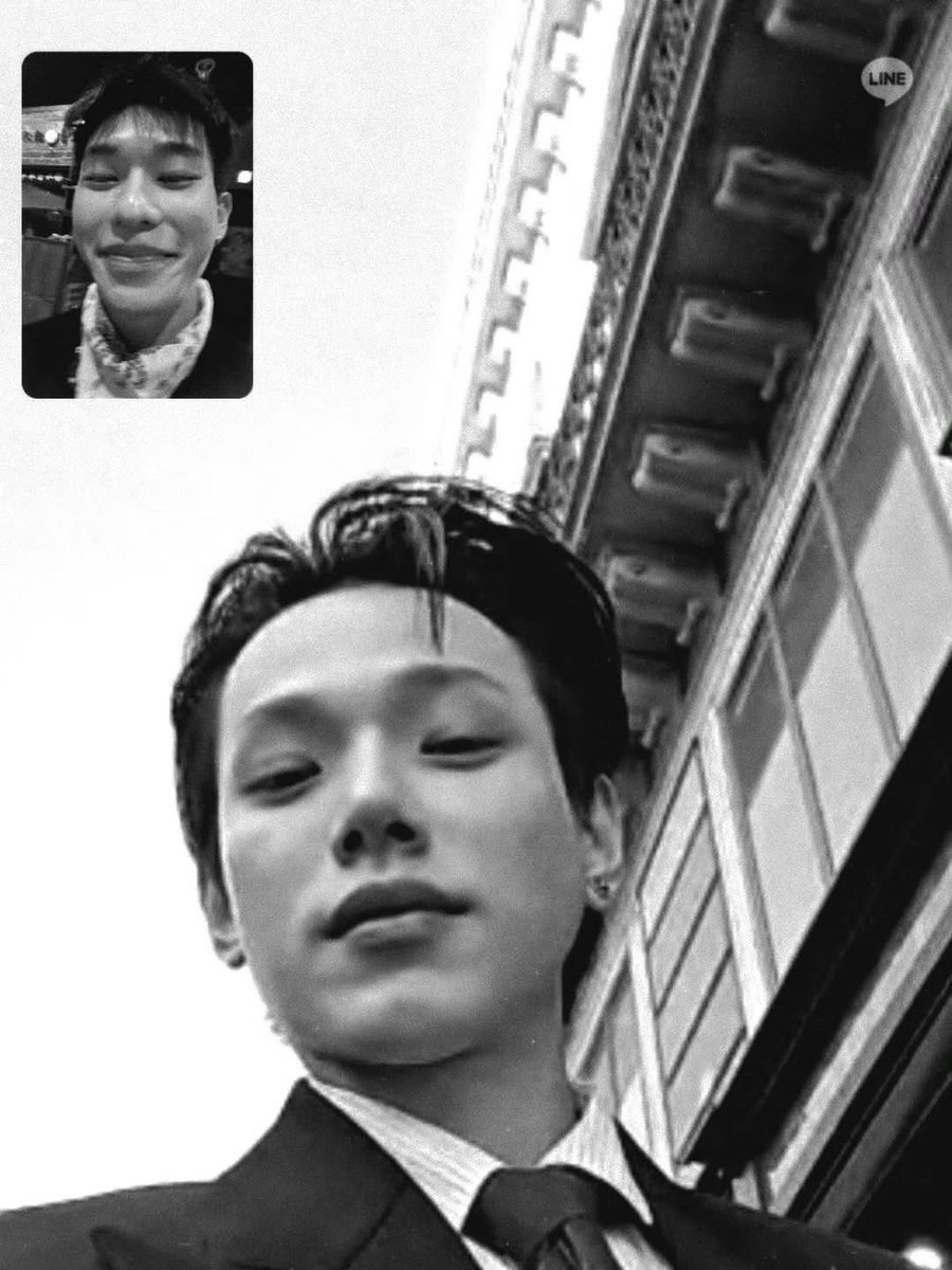 RSTrainstill's tweet image. วันนี้ป้ะ คือยังไม่ได้เห็นหน้าฮีเลย แล้วผูกไทอะ คือออออออ หล่อออออออออ 😭 เซตผมอีก 😭😭😭😭😭 บิบี๋ฮีได้ยลแล้วอะ 😭😭😭😭😭

#ต้าห์อู๋ออฟโรด #DaouOffroad