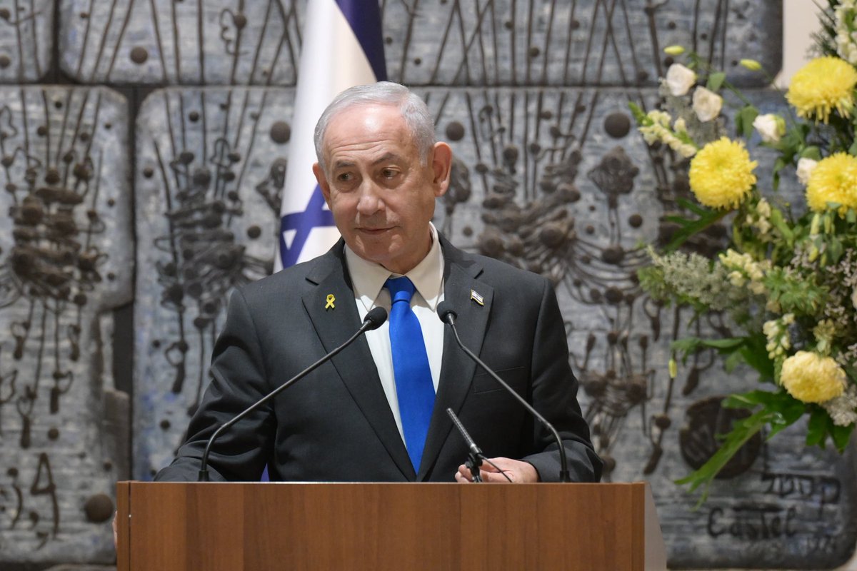 Politics_analys's tweet photo. 🚨 BREAKING:
Israeli officials have responded sharply to South Africa’s genocide case at the International Criminal Court, warning that Pretoria may face serious diplomatic consequences over its move.
#Israel #SouthAfrica #ICCCase #BreakingNews #GlobalPolitics https://t.co/c4QDqWAMN1