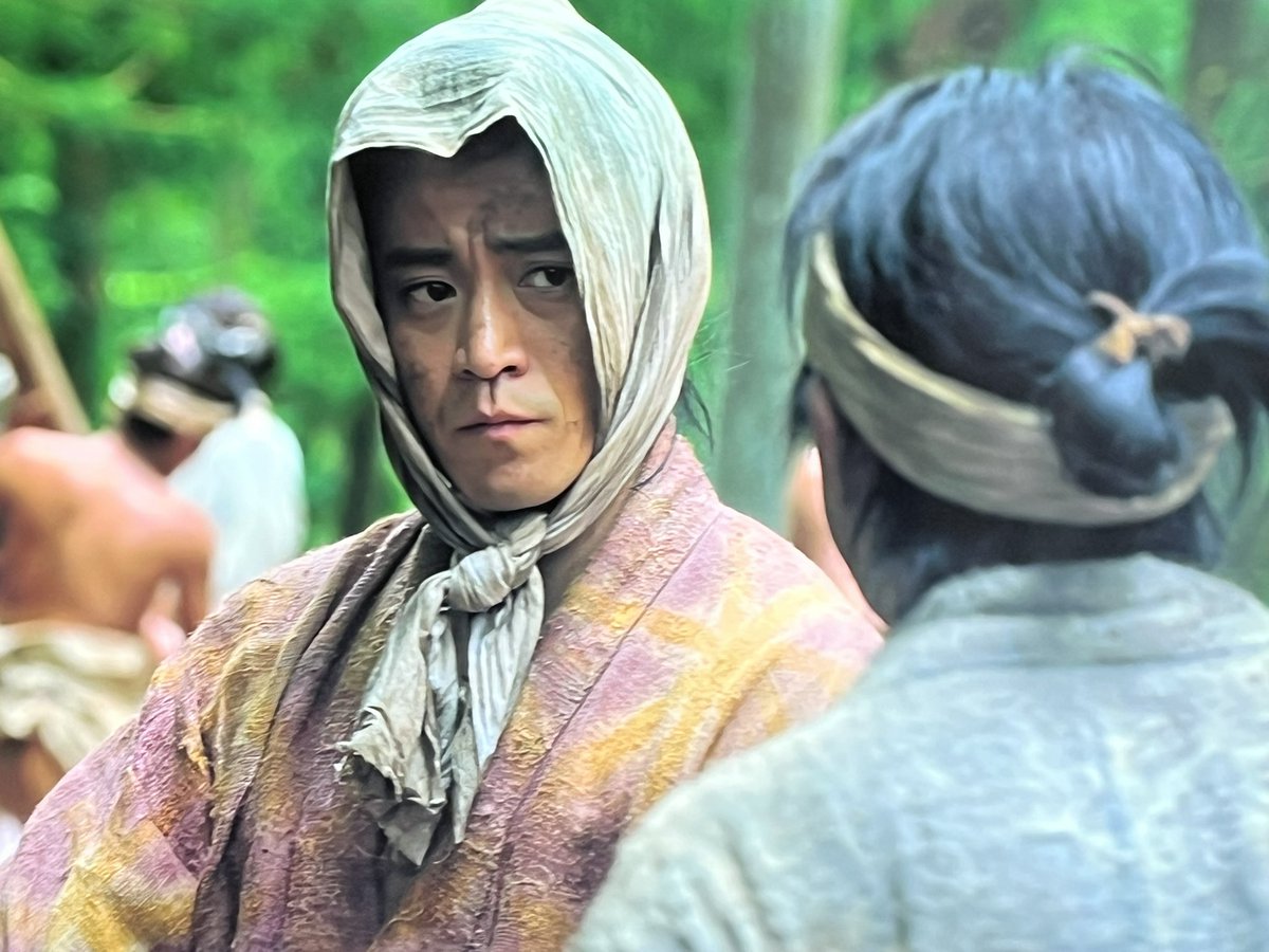 0darkeyes0's tweet image. これは、会社の社長が清掃員になりすましてまぎれているパターンか
#豊臣兄弟