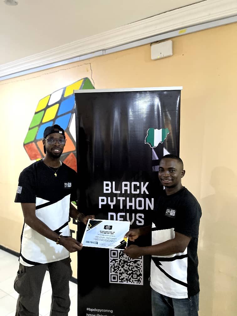 2025 win.  at Enugu with #bpd  #blackpythondevs spreading the gospel and training young pythonistas