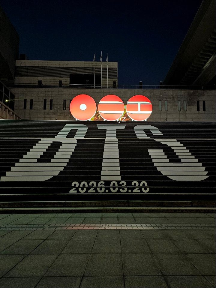 _BTSMoments_'s tweet image. RT &amp;amp; REPLY 

BTS IS COMING 
BTS BTS BTS
2026 YEAR OF BTS AND ARMY
BTS COMEBACK 2026 
#BTSComeback2026