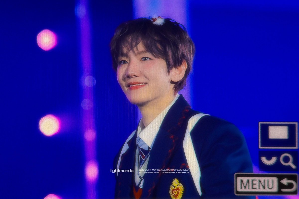 𝘭𝘪𝘨𝘩𝘵𝘮𝘰𝘯𝘥𝘦. tweet media