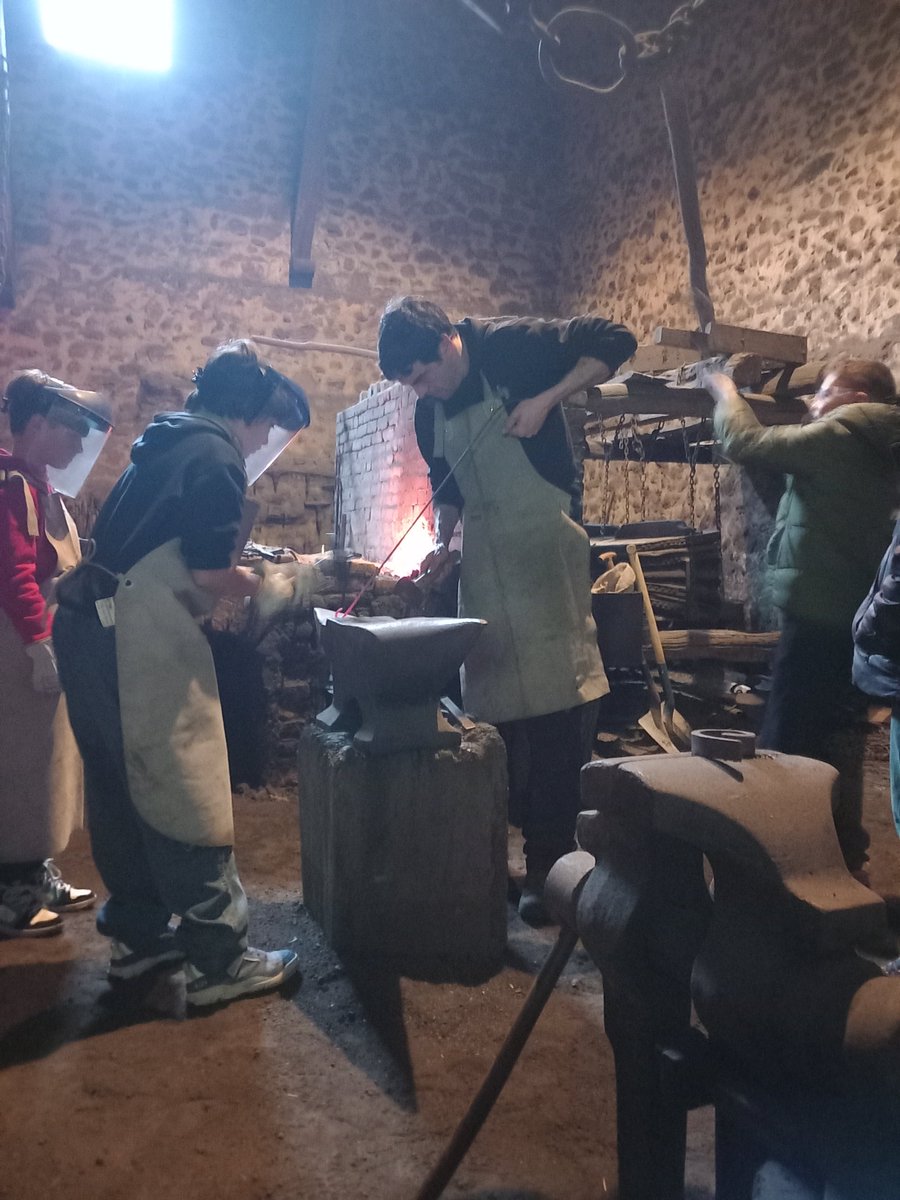 El Pobaleko Burdinola / Ferrería de El Pobal tweet media