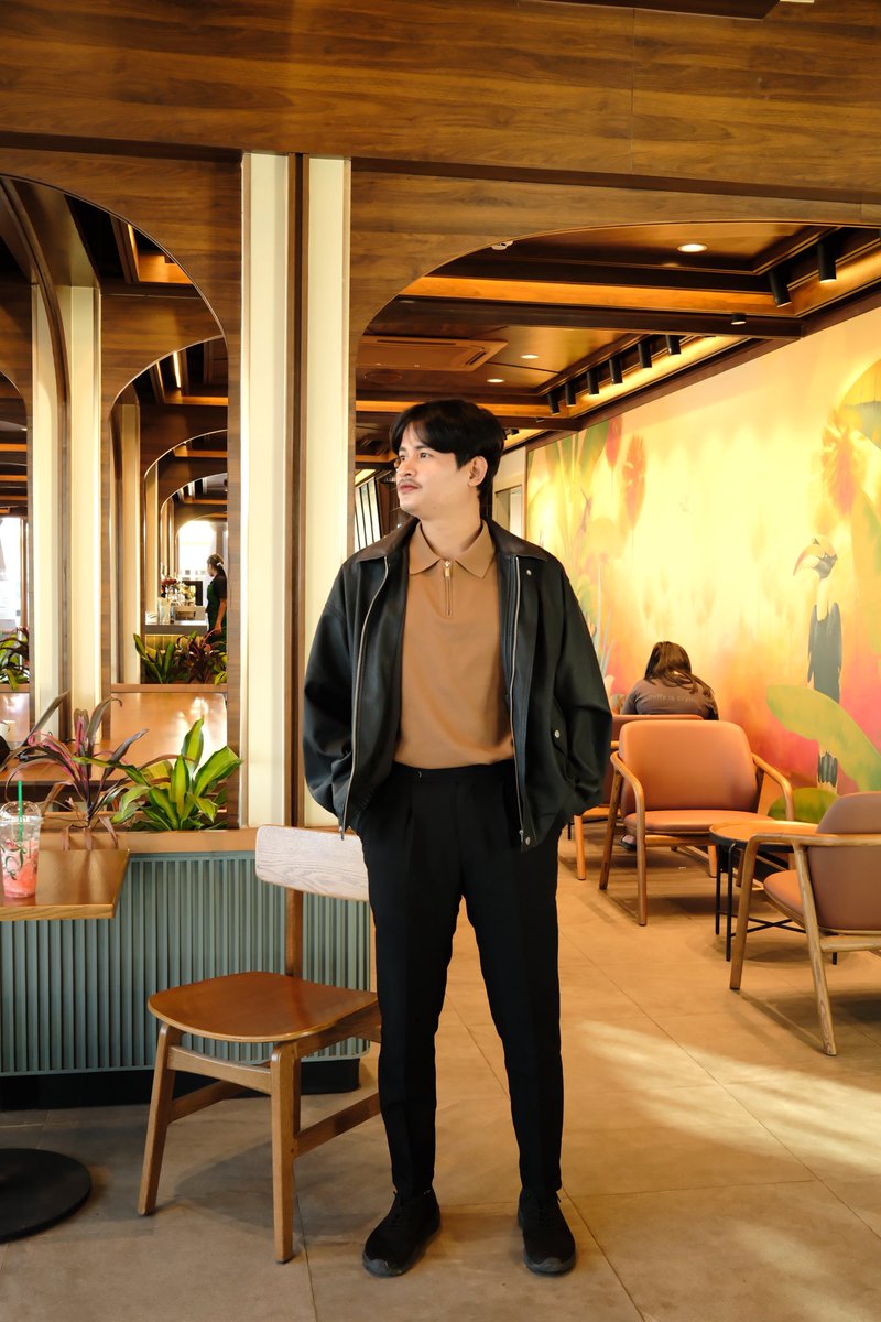 PrimYangko's tweet image. រាងអេមដែរអត់អ្នកស្នេហាសោះគិចមិចលូវ🤣