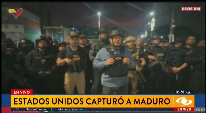 cvdtots's tweet photo. 3. El ministre d'Interior, Diosdado Cabello, compareix amb la bandera de Simón Bolívar de "tots contra l'enemic". També Pietro va lluïr el pin no fa gaire... I, mentre, Trump "imposant la Pau per la força". 🙄! https://t.co/VKa2zKuHaC