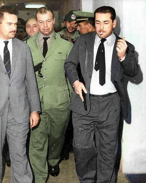 O ÚLTIMO BRASILEIRO QUE TEVE CORAGEM E CULHÃO PRA ENFRENTAR OS EUA...
♥️💪🇧🇷