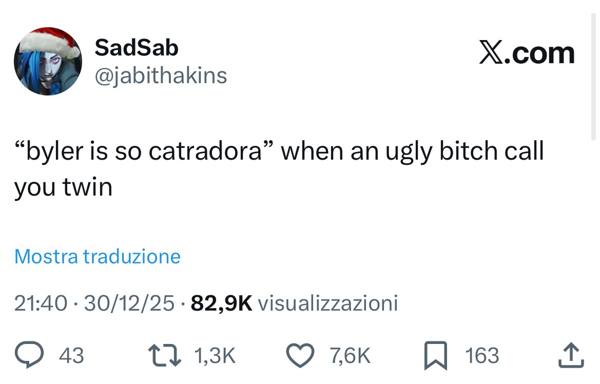 jabithakins's tweet image. yuri fandoms don't want to be compared to your boring yaoi😔