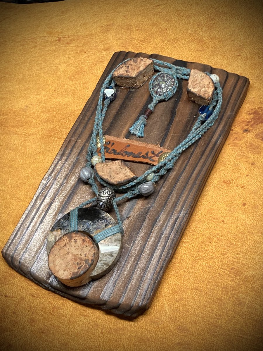 ArtisanMystic's tweet image. クレセントパームルッツアゲートのロングネックレス

やっと…新出品です…！

natureshop.base.shop/items/127627453