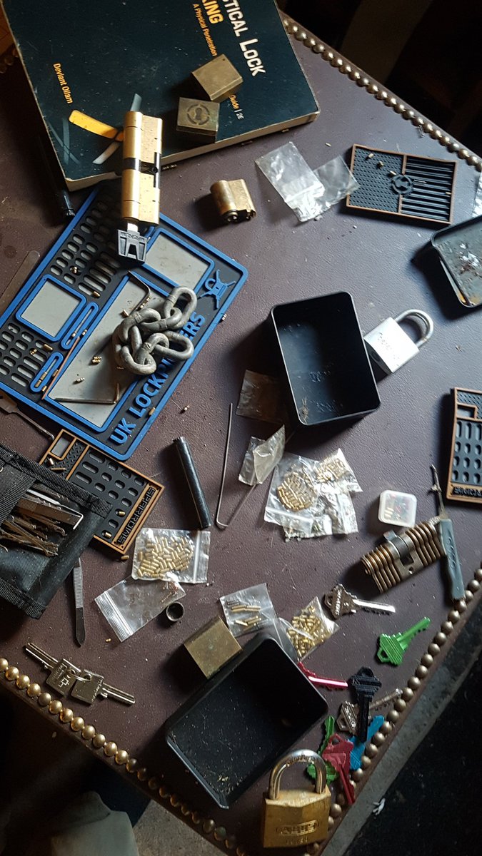 BenGunnEx's tweet image. Learn lockpicking
#locksports