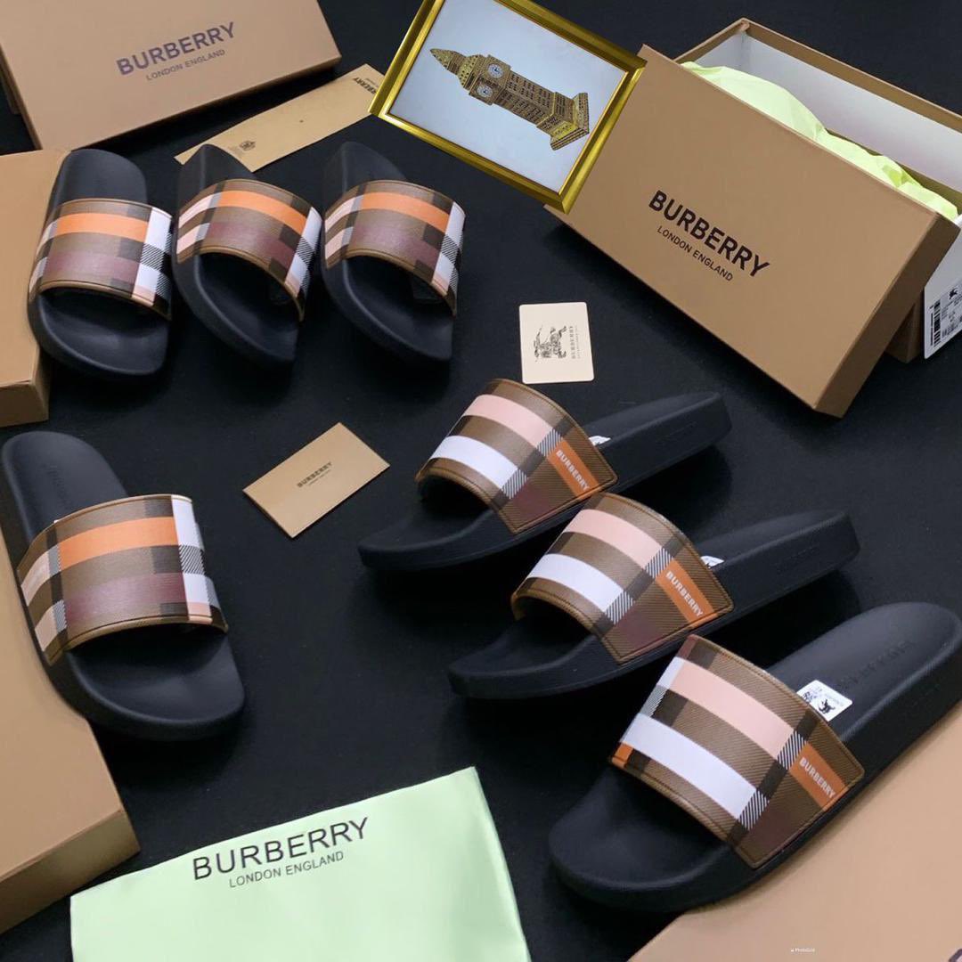 LuxurybyVirgil's tweet photo. Do you like slides ? 
 🏷️NGN30,000

Dm me”slides” to get either of these. https://t.co/BGDYUVF4Sz
