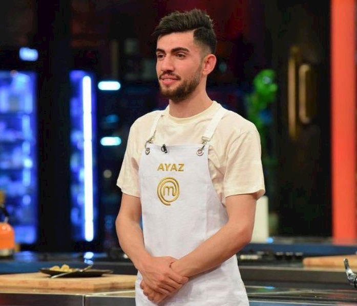 solcugazete60's tweet image. MasterChef ile ünlenen Kanatçı Ayaz'ın sahibi Ayaz Geçer, "Her zaman yanındayım baba, ne olursa olsun" diyerek Bedri Usta'ya destek oldu.

Müşterilerden gelen bir şikayette, Kanatçı Ayaz'ın kestiği fişte KDV'nin "0 TL" olduğu görüldü.