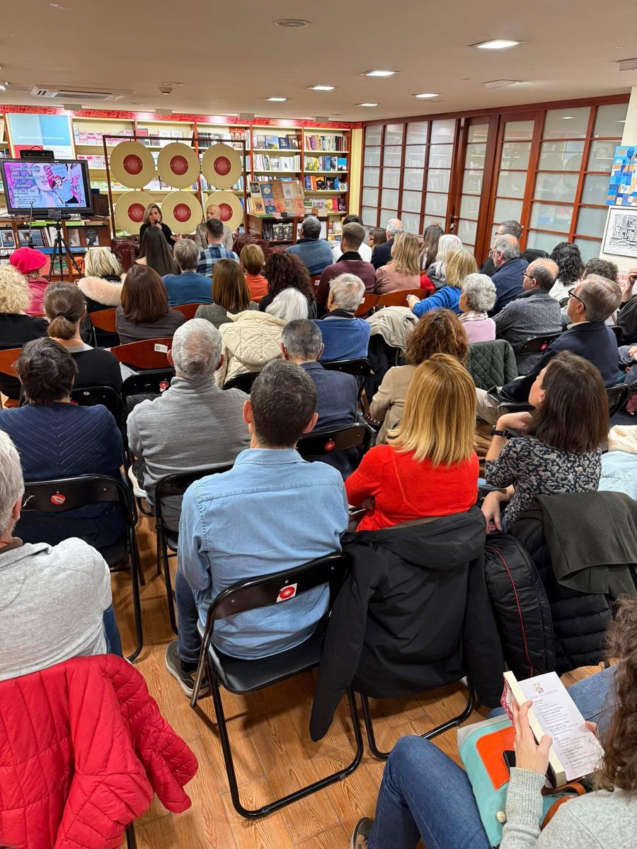Presentacion de “Soviépica”, de <a href="/AndrescoVictor/">Víctor Andresco</a>, en <a href="/Llibreriaargot/">LIBRERÍA ARGOT</a>