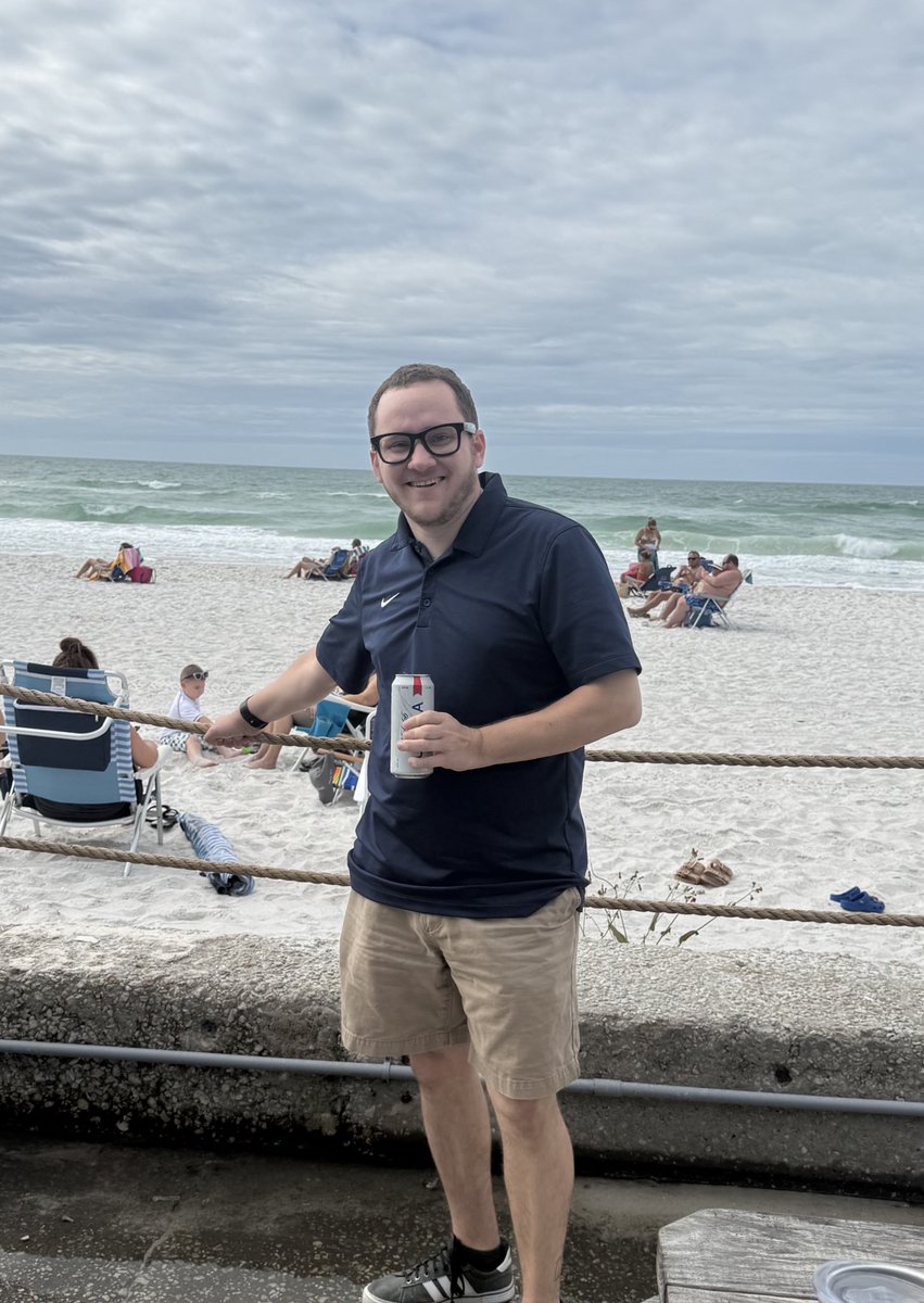 Scott Thomas tweet media