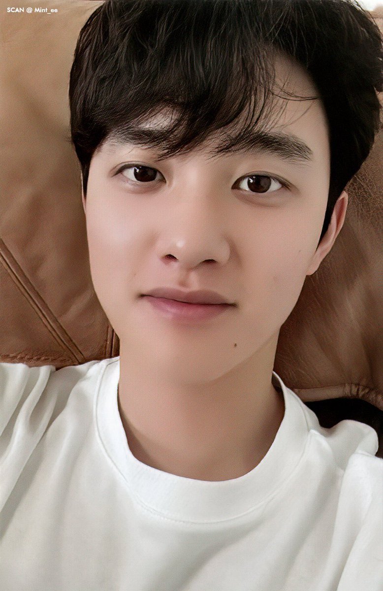 lovefordks's tweet image. 도경수 셀카 수준이 살벌하게 잘생김