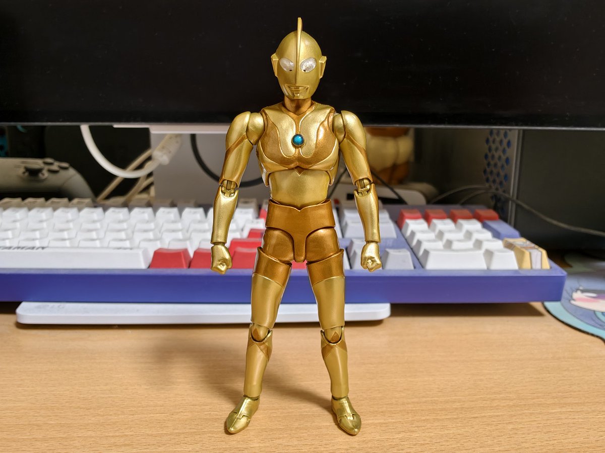 TAMASHII NATIONS STORE SHANGHAI限定の金色の初代ウルトラマン 今年は