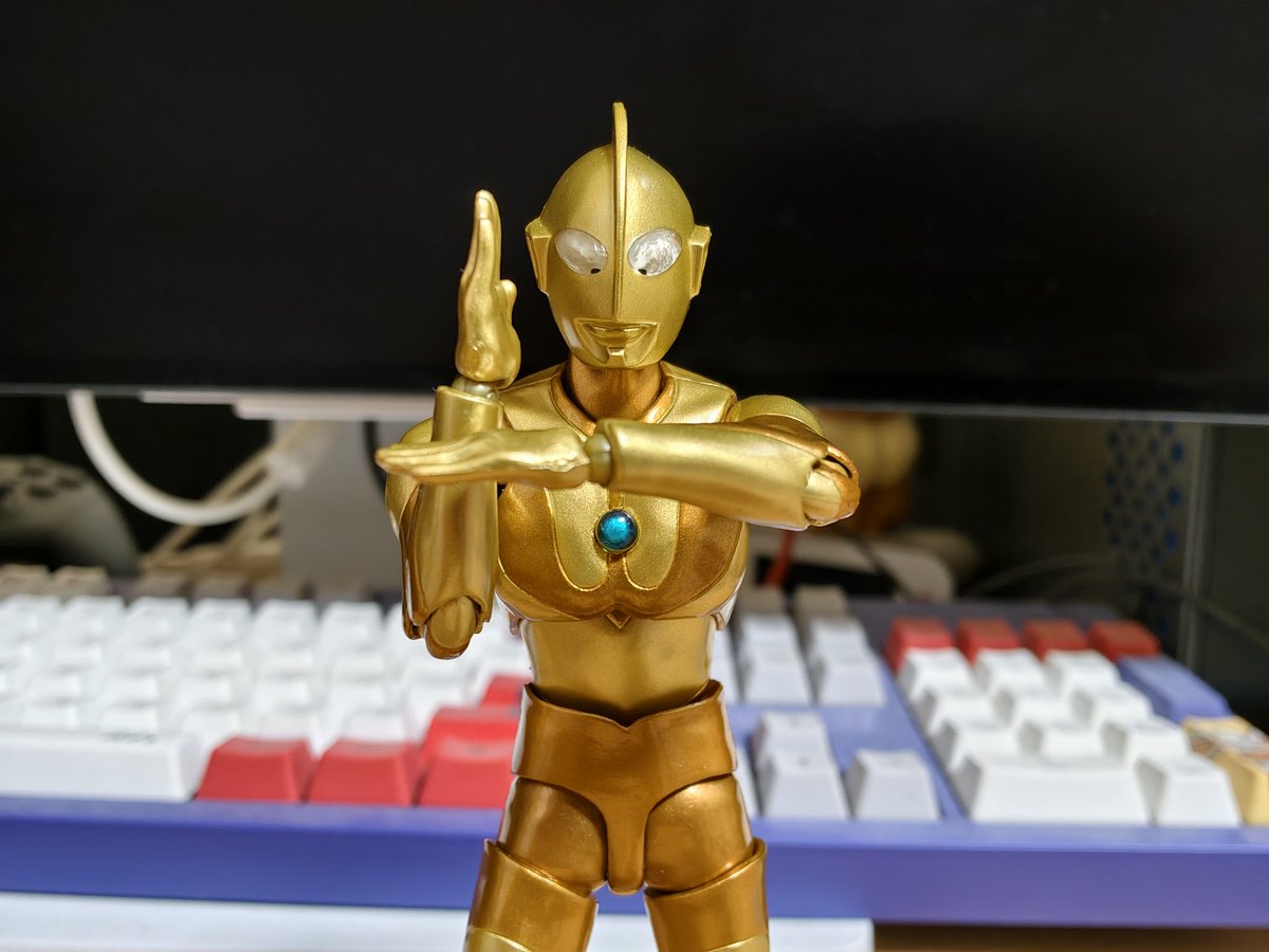 TAMASHII NATIONS STORE SHANGHAI限定の金色の初代ウルトラマン 今年は