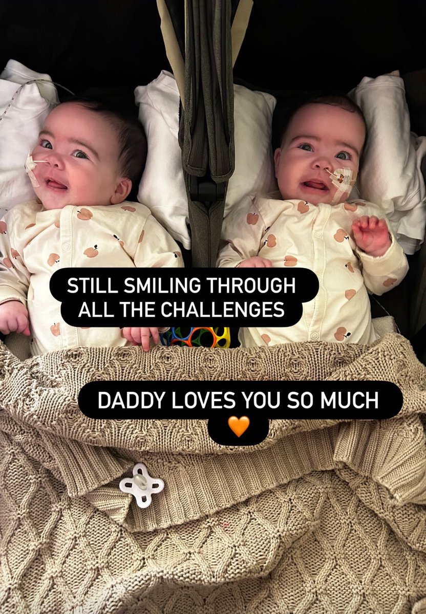 JesyNelson_stan's tweet photo. Jesy’s partner shares photo of the twins ‘still smiling through all the challenges’ 🤍 https://t.co/6M3ZQQZUjP