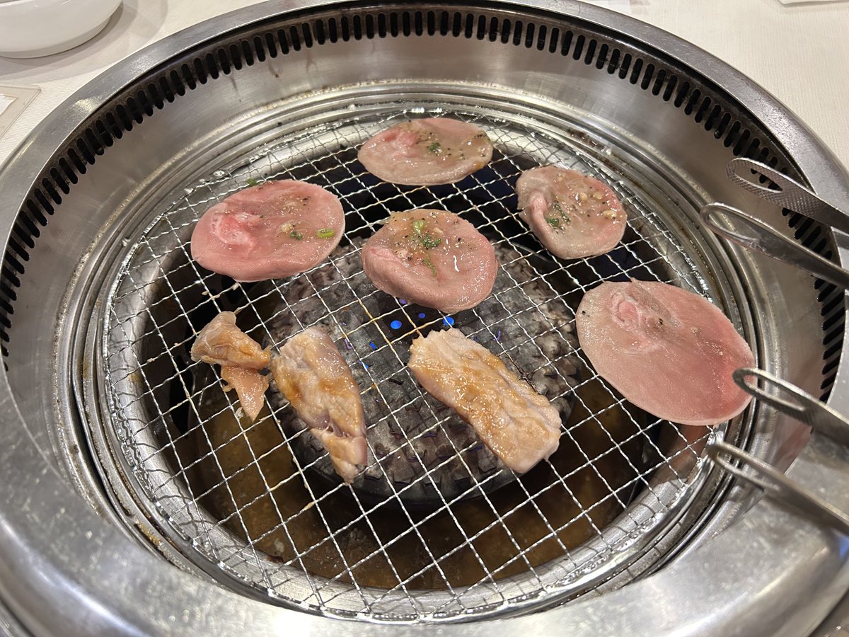 khronos951's tweet photo. にく～っ🥩🔥
今日で休みが終わってしまう～… https://t.co/B2ai175R6q