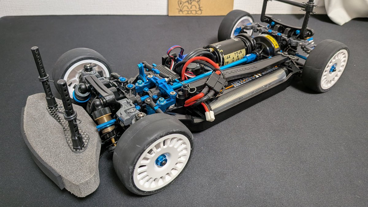 GPX-S仕様はタミチャレGT仕様からタイヤをファイバーモールドハード