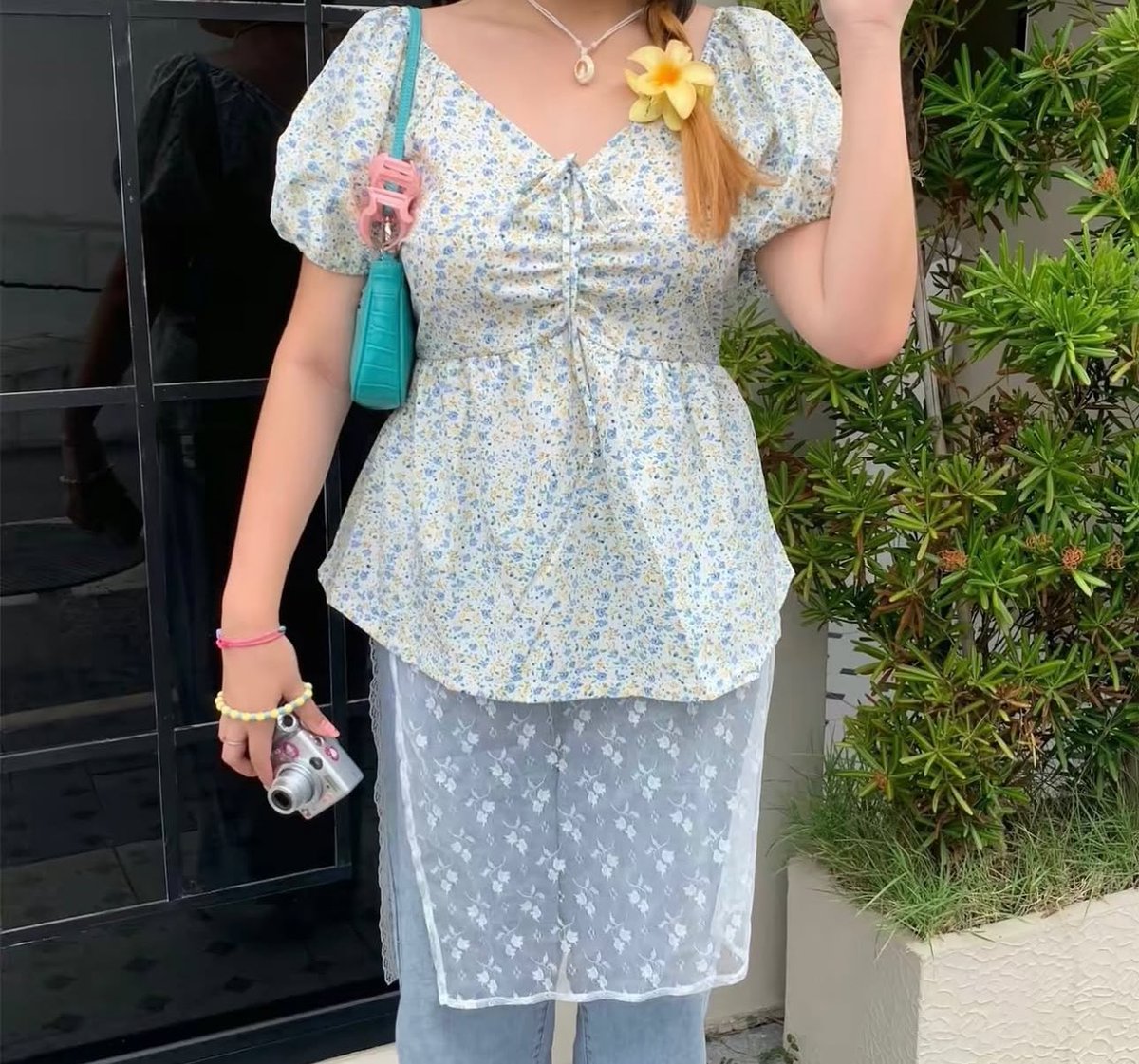 moveonstuff's tweet image. 𐙚 Pokee peeko ♡ / Ciara Top
from 490 baht (โทนดอกไม้สีฟ้าน้ำเงินเหลือง🫐🌸)

🩷price /265.- 
ใหม่มาก ไม่มีตำหนิ ✨

Size : S (เหมาะสำหรับลูกค้าที่อก 28-32”)
ยาว23” ยางแขนก่อนยืด9” 

#ส่งต่อpokeepeeko #pokeepeeko #ส่งต่อเสื้อผ้า #โล๊ะตู้เสื้อผ้า