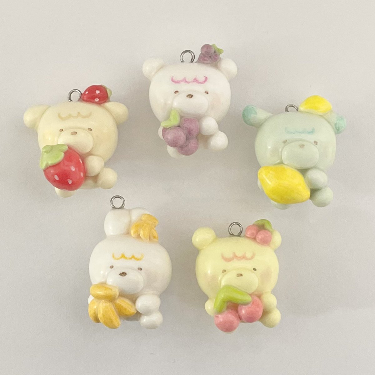 _binglebangle_'s tweet photo. 달콤상콤🍌🍒🍇🍓🍋 https://t.co/eSZavQtPOx